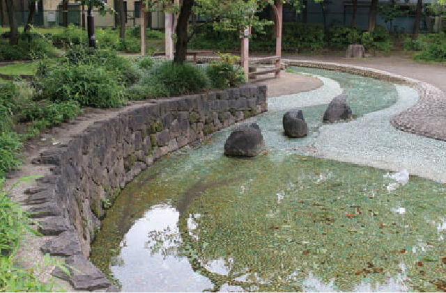 徳持公園（徒歩12分 / 約900m）